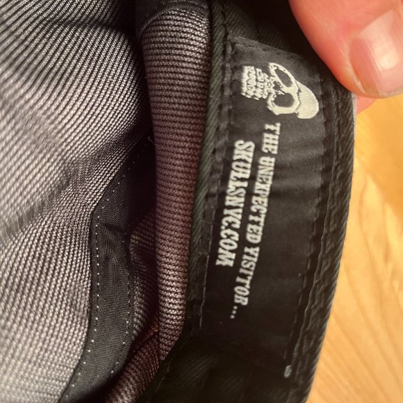 Skulls NYC 5 panel Hat - Picture 4 of 4